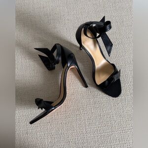 Alexandre Birman Black Heels with Bow Accent